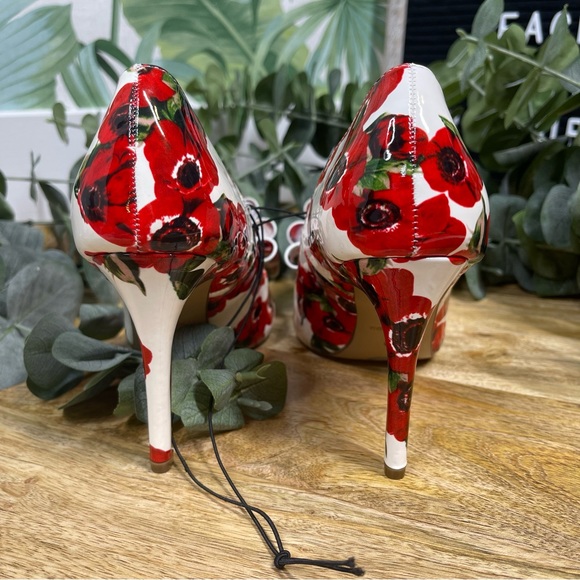 NEW Betsey Johnson - Prince Floral Print Bow Detail Pump 5.5 - Picture 8 of 15